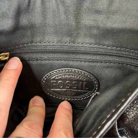 FOSSIL Carson Turnlock Flap Crossbody Black Pebbled Leather Style SHB1044 - Picture 7 of 16